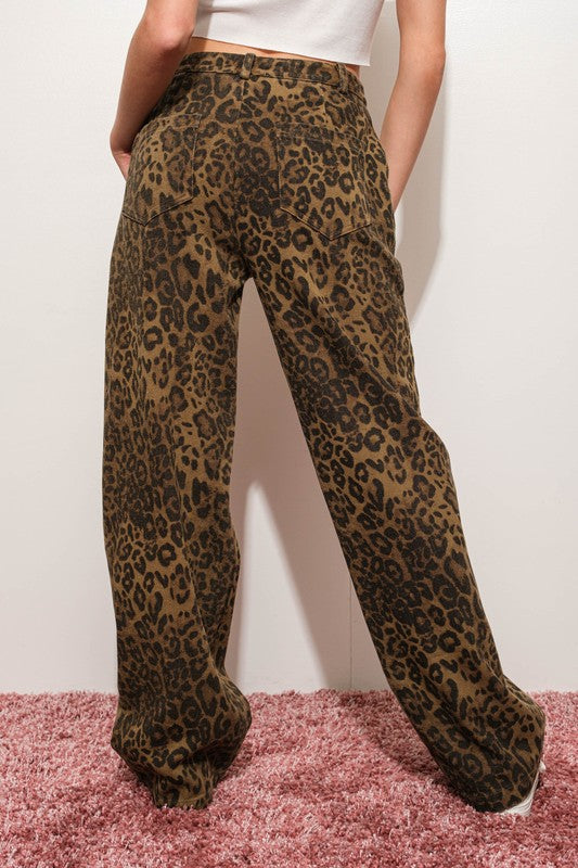  Mid Rise Leopard Print Denim Pants Brown