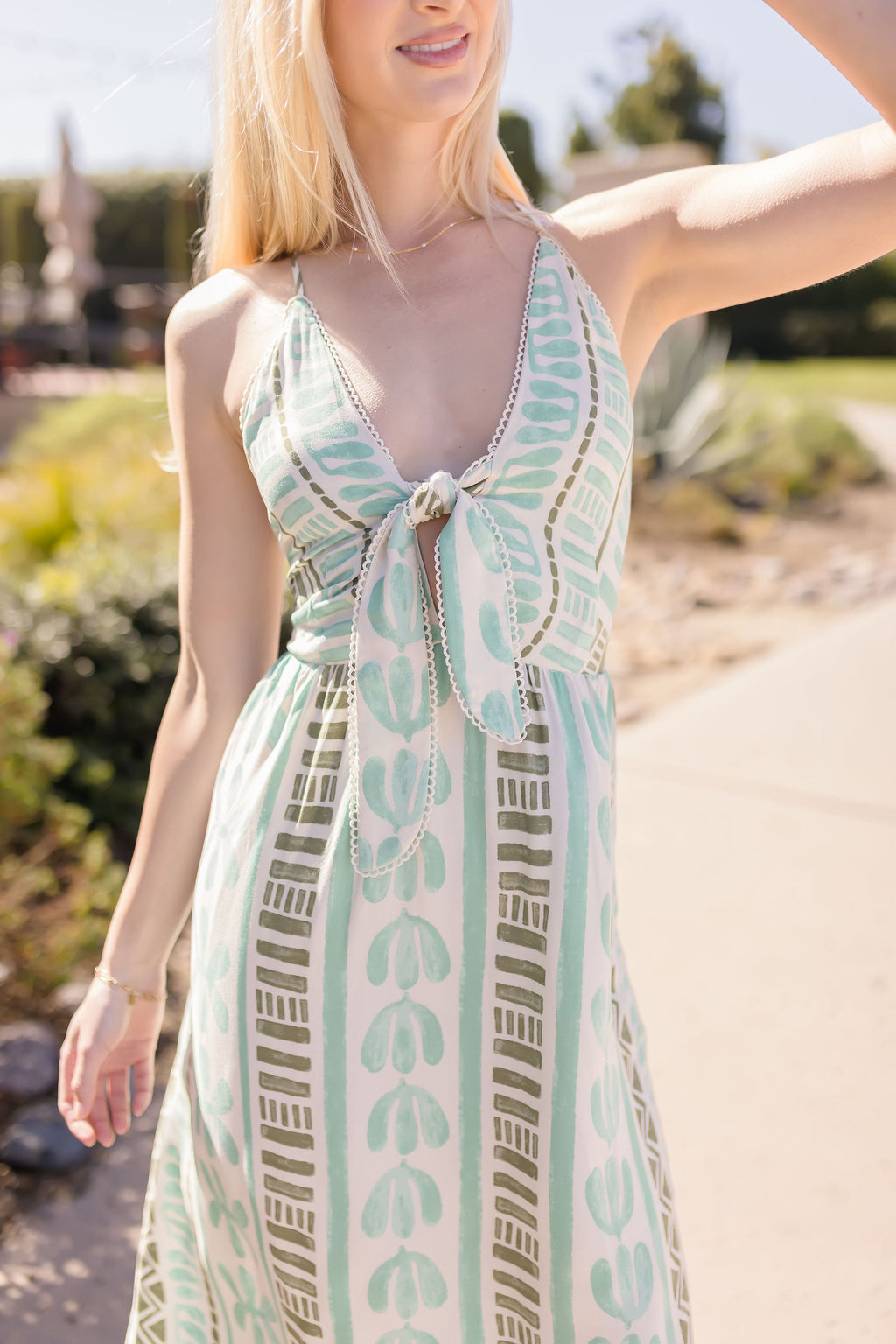 Sleeveless Back Tie Abstract Print Maxi Dress Green