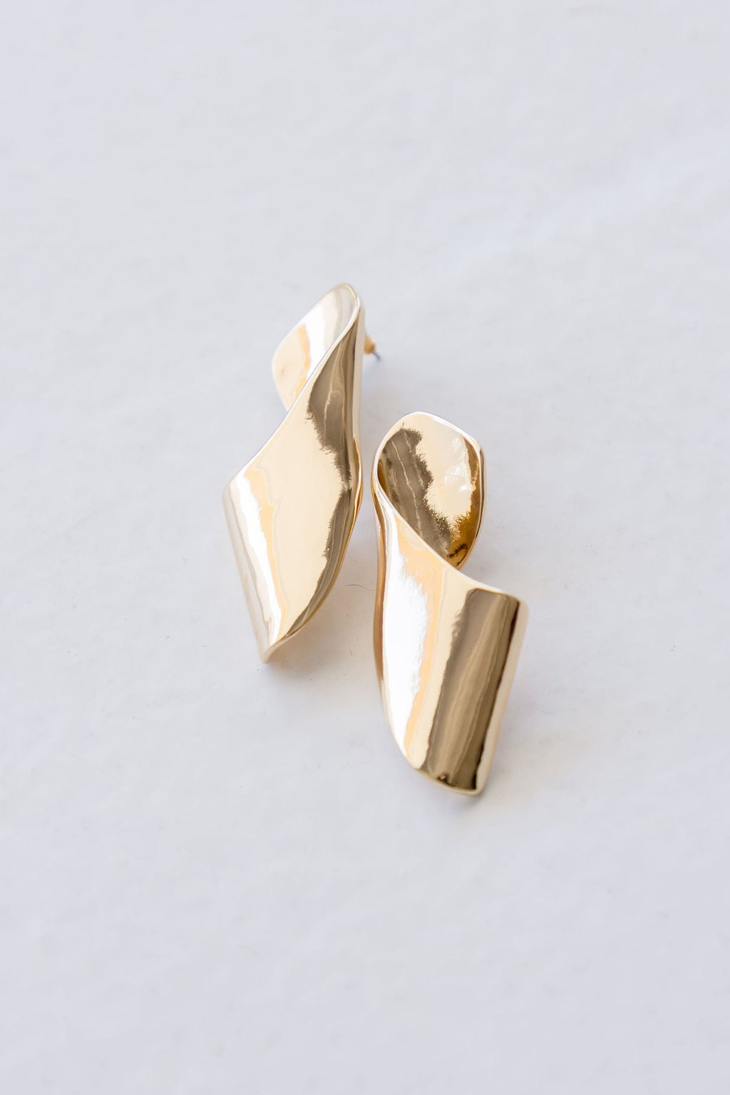 Curled Ribbon Earrings Gold