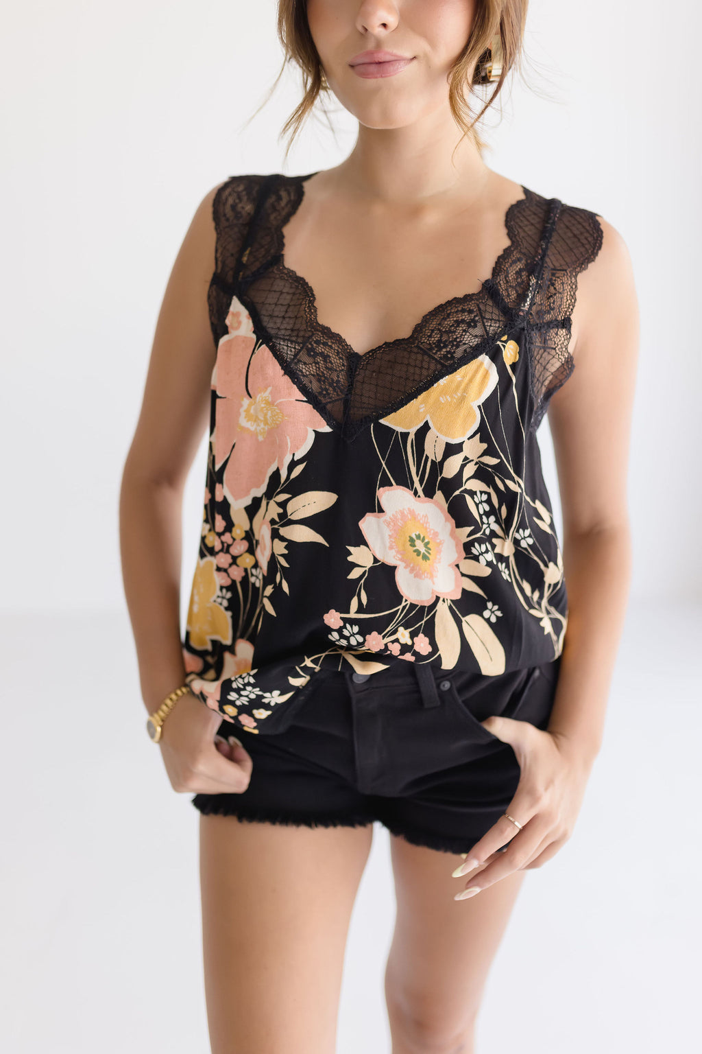 Sleeveless Lace Trim Floral Print Top Black