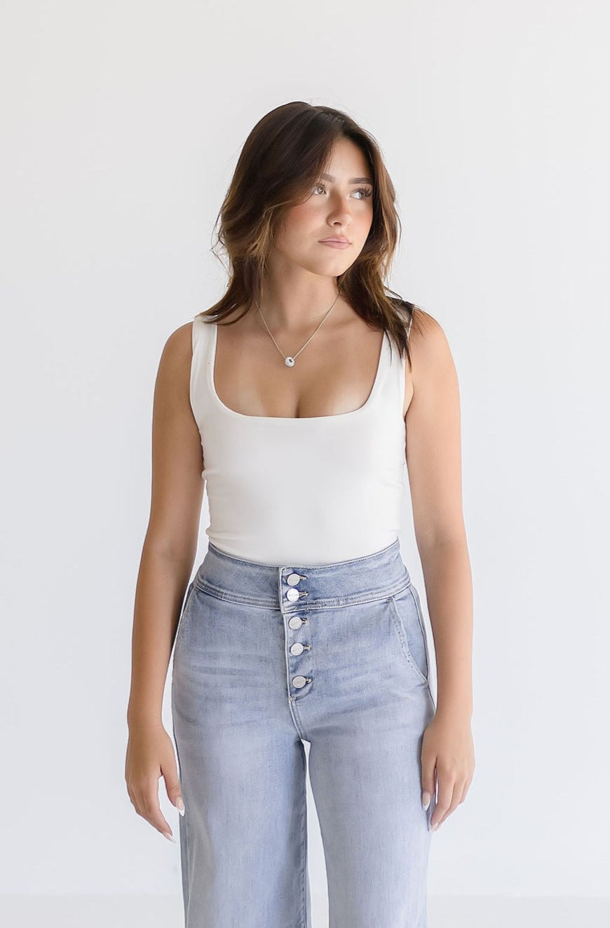  Sleevelees Scoop Neck Bodysuit White