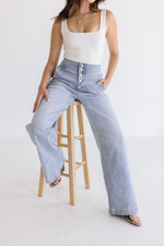 High Rise Wide Leg Jeans Light Wash