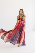 Sleeveless Abstract Print Pleated Maxi Dress Red