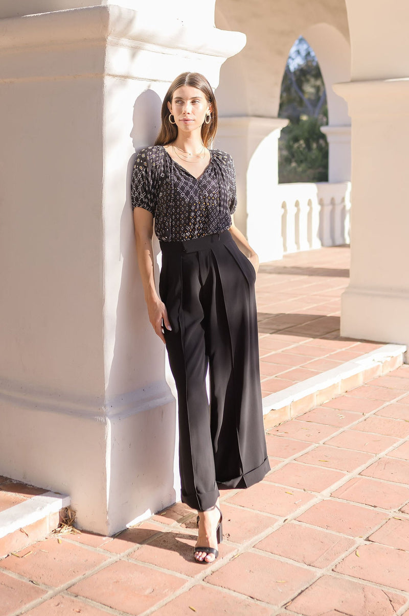 Short Puff Sleeve Abstract Print Top Black