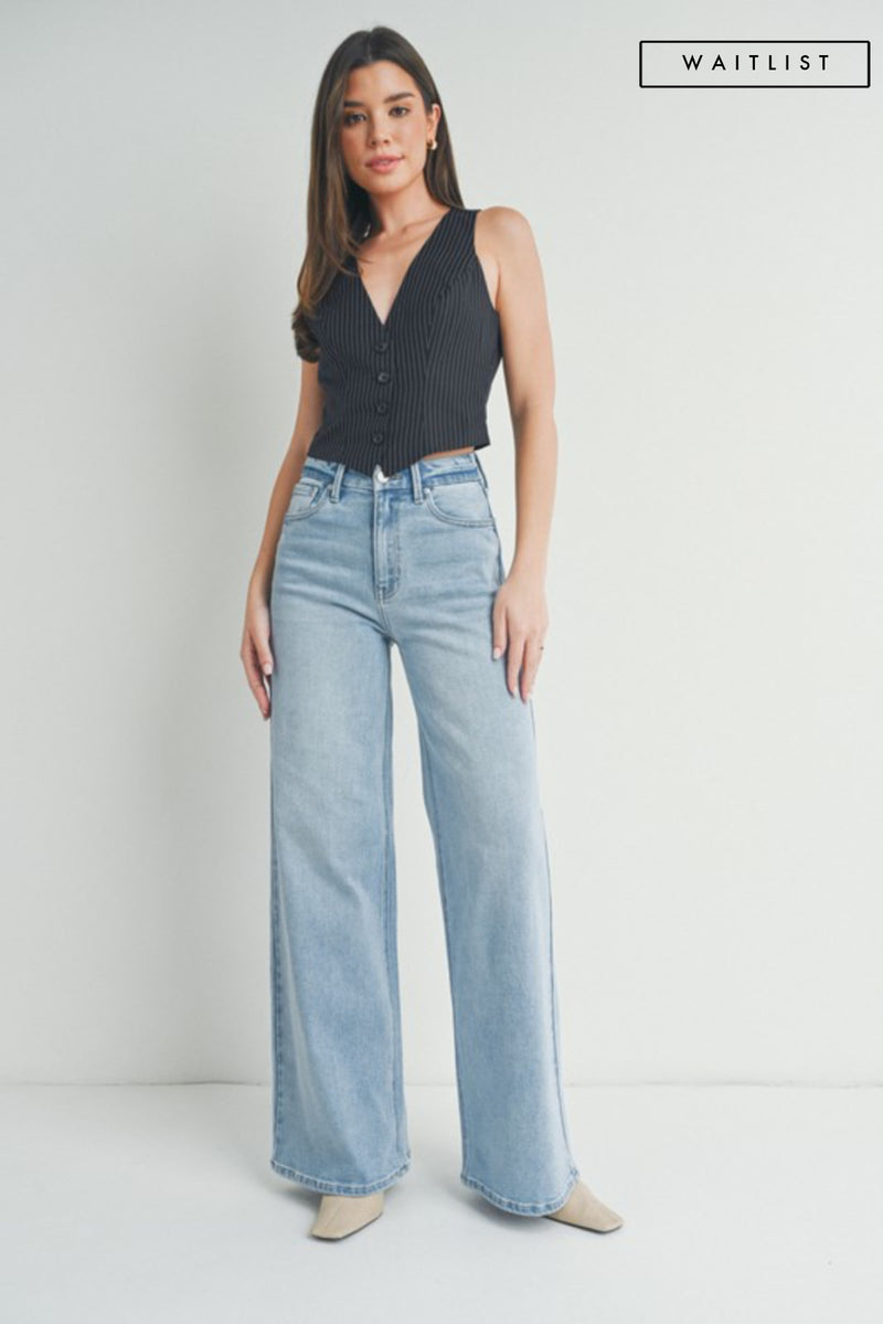 High Rise Wide Leg Jeans Light Wash